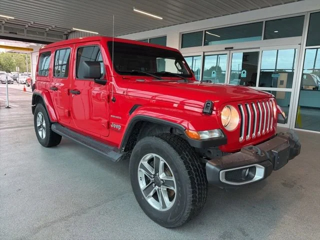 Used 2021 Firecracker Red Jeep Unlimited Sahara image 14