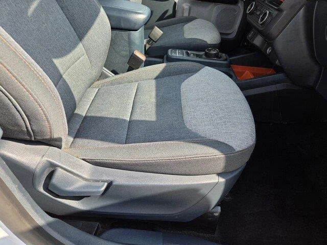 Used 2024 Oxford White Ford XLT image 30