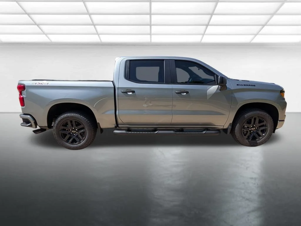 New 2026 Sterling Gray Metallic Chevrolet Custom image 27