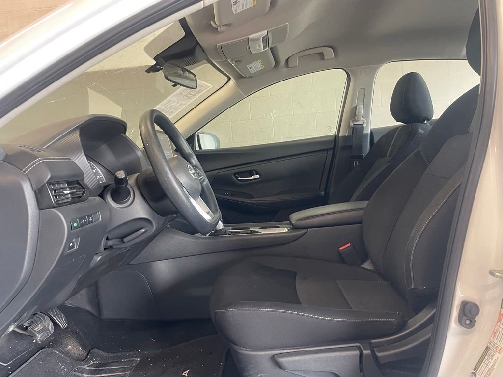 Used 2025 White Nissan SV image 10