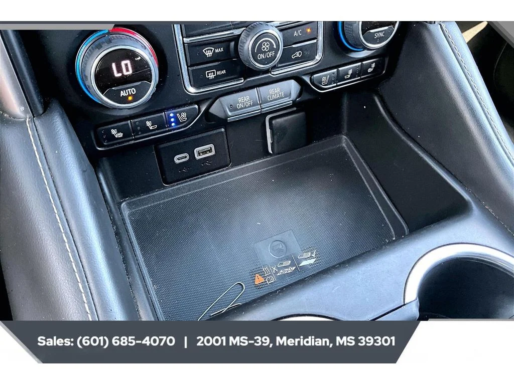 Used 2023 Silver Sage Metallic Chevrolet Premier image 24