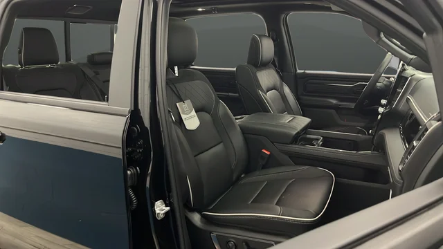 New 2026 Diamond Black Crystal Pearl-Coat Exterior Paint RAM Limited image 25
