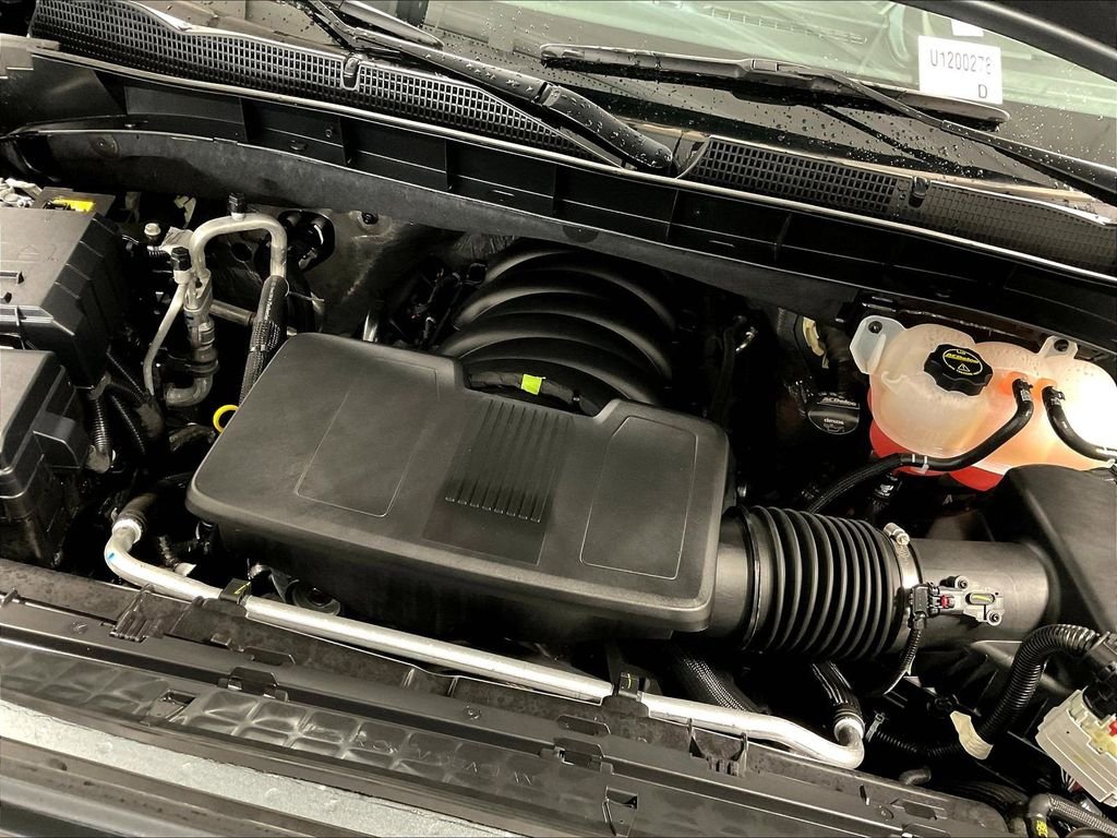 Used 2025 Gray GMC Elevation image 35