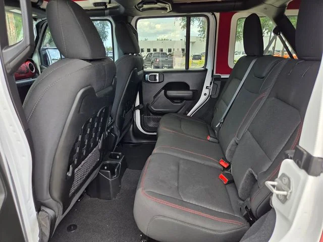 Used 2022 White Jeep Unlimited Rubicon image 13