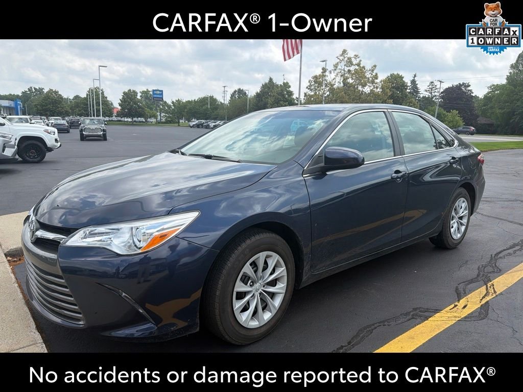 Used 2015 Blue Toyota LE image 2