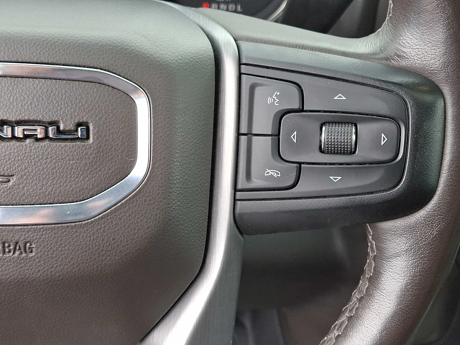 Used 2021 Summit White GMC Denali image 21
