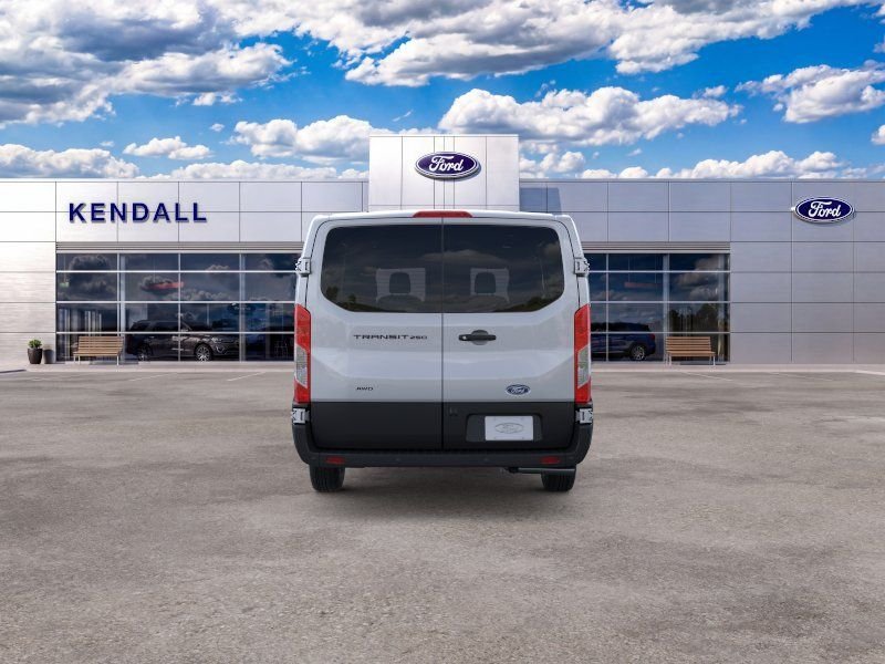 New 2026 Silver Ford Base image 5
