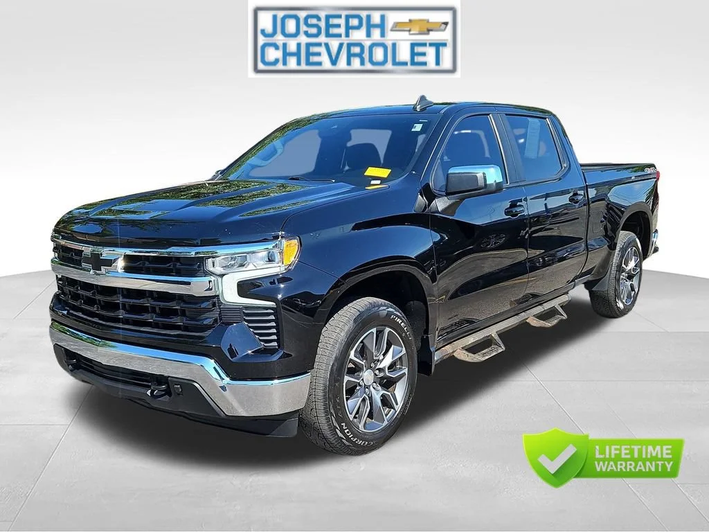 Used 2023 Black Chevrolet LT image 2