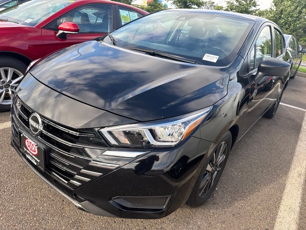 Used 2024 Black Nissan 1.6 S image 2