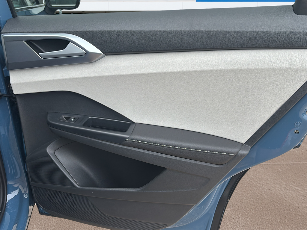 New 2026 Blue Volkswagen 1.5T SE image 12