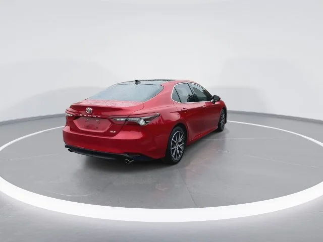 Used 2023 Red Toyota XLE V6 image 10