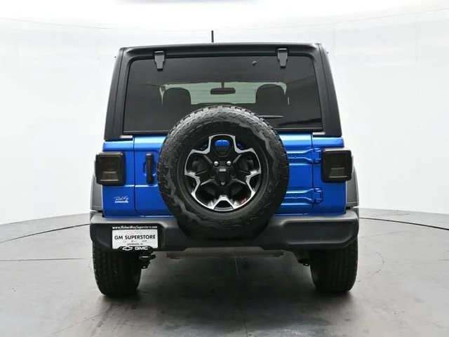 Used 2021 Hydro Blue Pearlc Jeep Sport S image 6