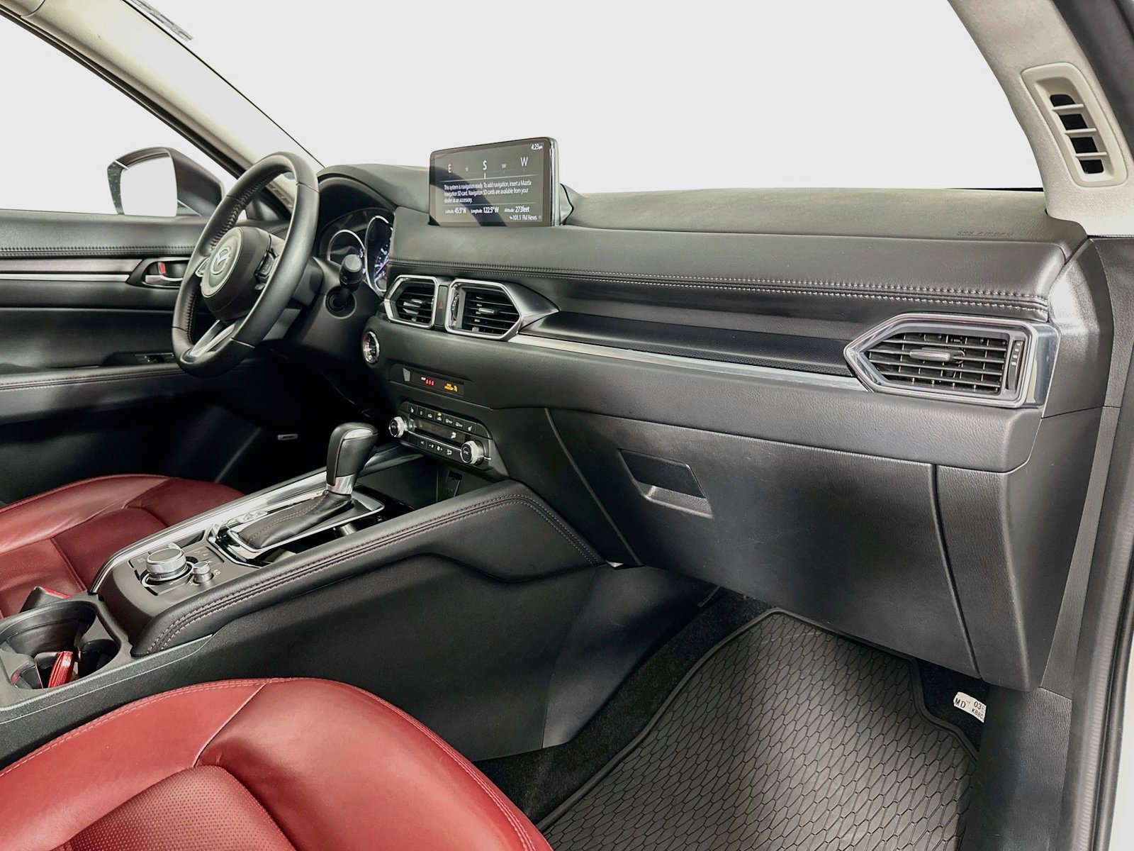 Used 2025 White Metallic Mazda 2.5 S Carbon Edition image 31