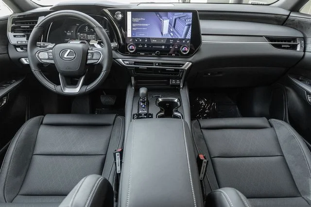 New 2026 Eminent White Pearl Lexus LUXURY image 5