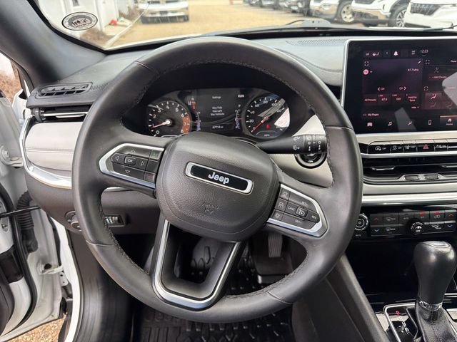 Used 2023 Bright White Clea Jeep Limited image 27