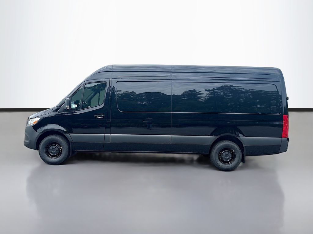 New 2026  Mercedes-Benz Cargo 170 WB image 6