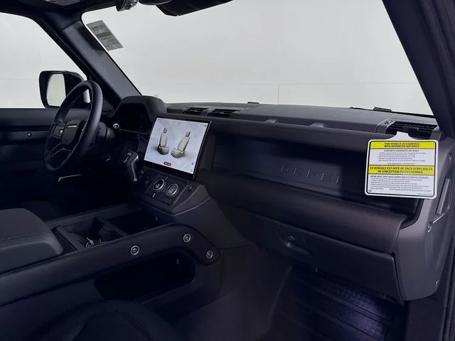 New 2026 Santorini Black Land Rover S image 30