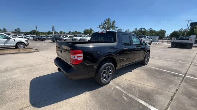 New 2026 Shadow Black Ford XLT image 9