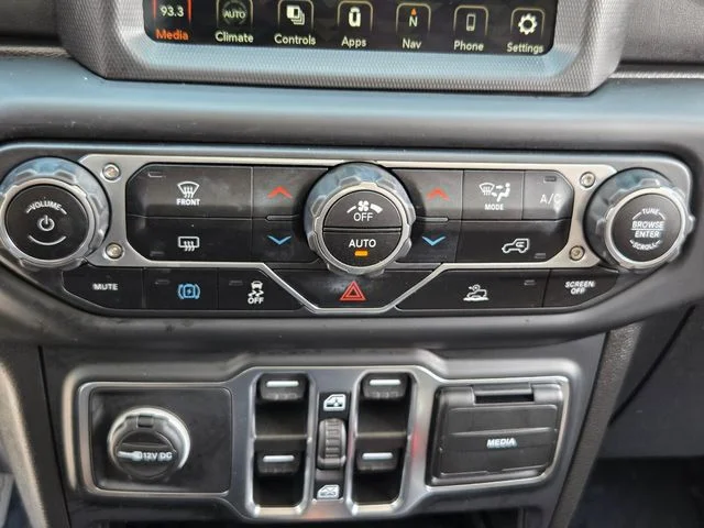 Used 2022 White Jeep Unlimited Sahara 4xe image 19