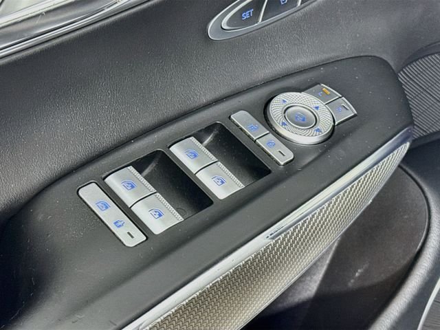 2024 GENESIS GV70 Standard - Photo 31