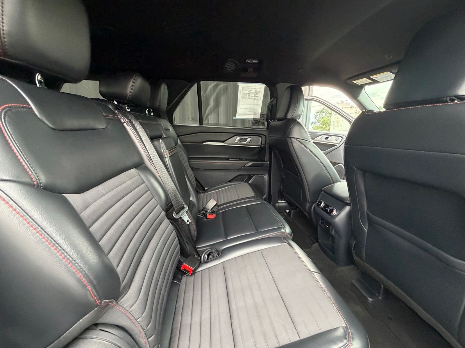 Used 2025 Gray Metallic Ford ST-Line image 32
