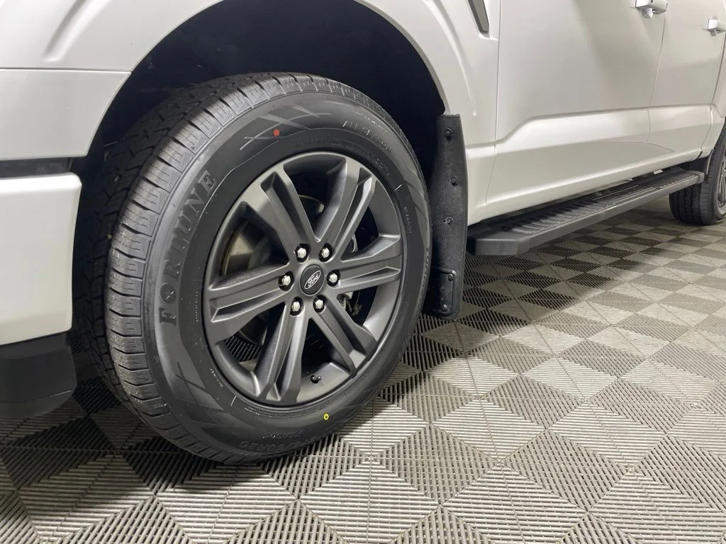 Used 2023 White Ford XLT image 27