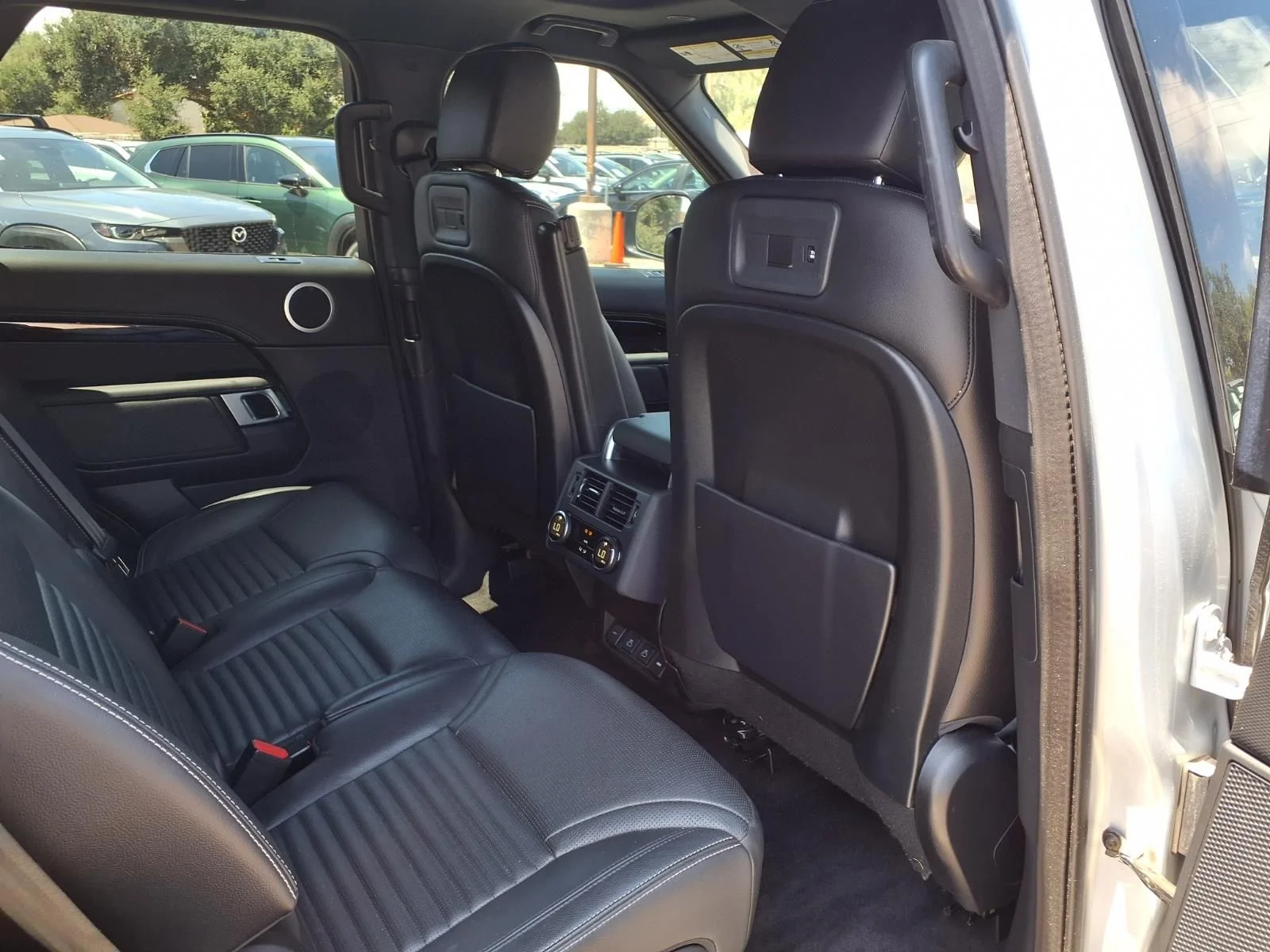 2022 Land Rover Discovery S R Dynamic - Photo 19
