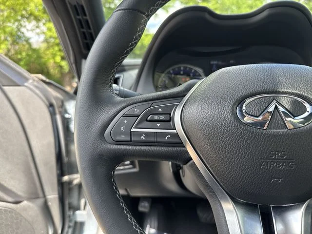 Used 2017 Blue INFINITI 2.0t Premium image 16