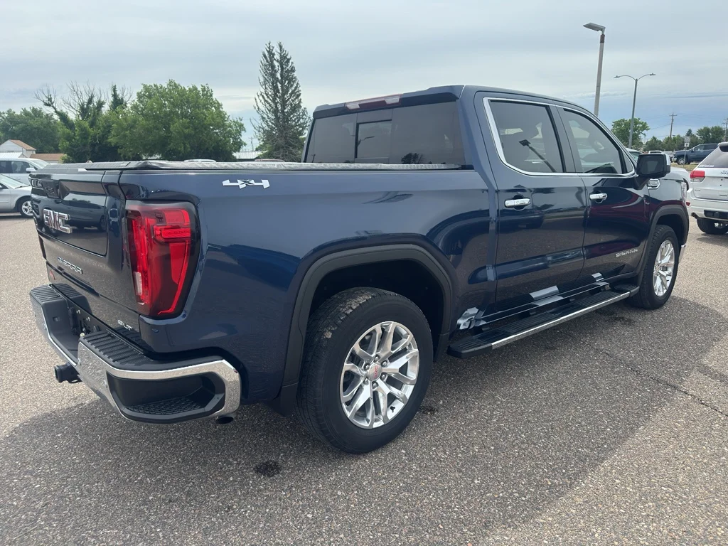 Used 2021 Pacific Blue Metallic GMC SLT image 6