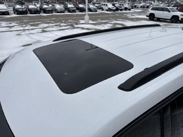 New 2026 White Jeep Altitude image 34