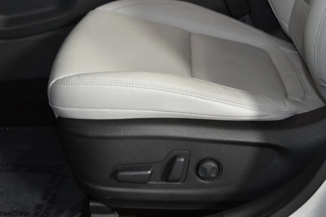 Used 2023 Silver Hyundai Limited image 18