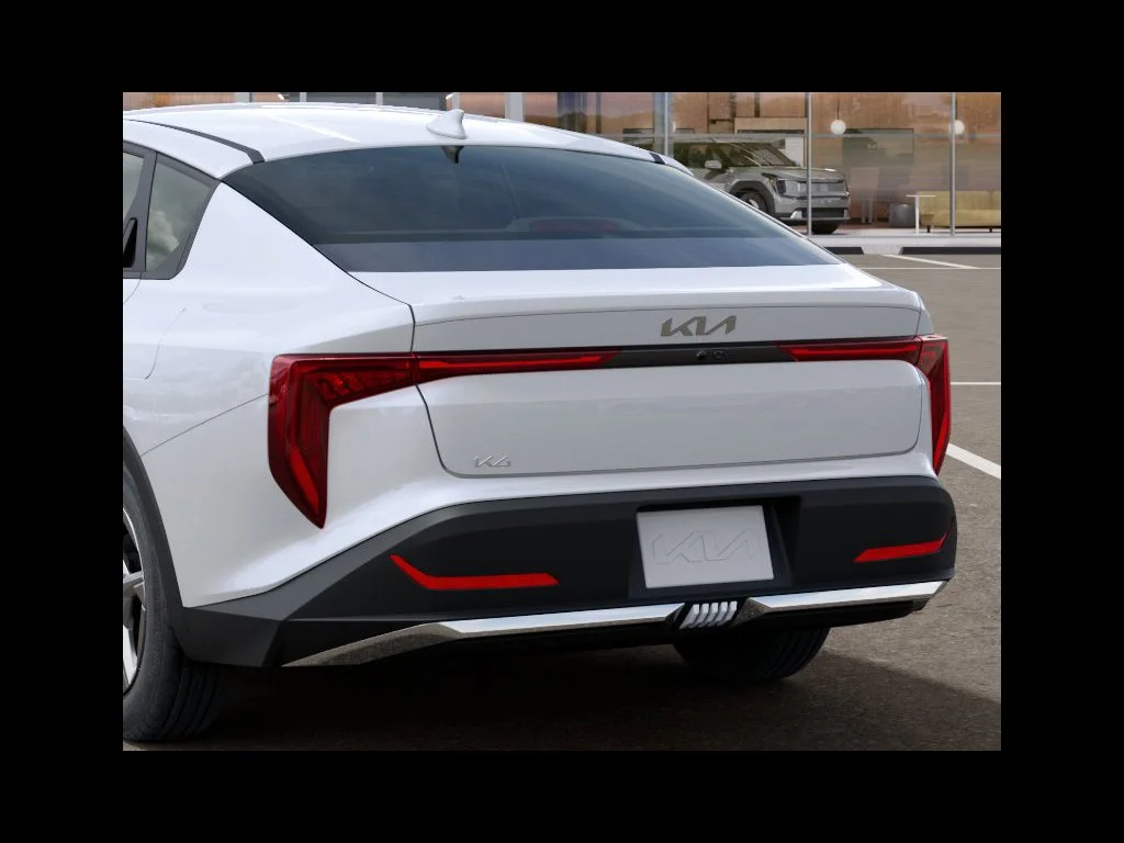 New 2027 Snow White Pearl Kia LXS image 61