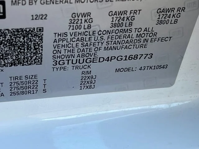 Used 2023 WHITE FROST TRICOAT GMC Denali image 16