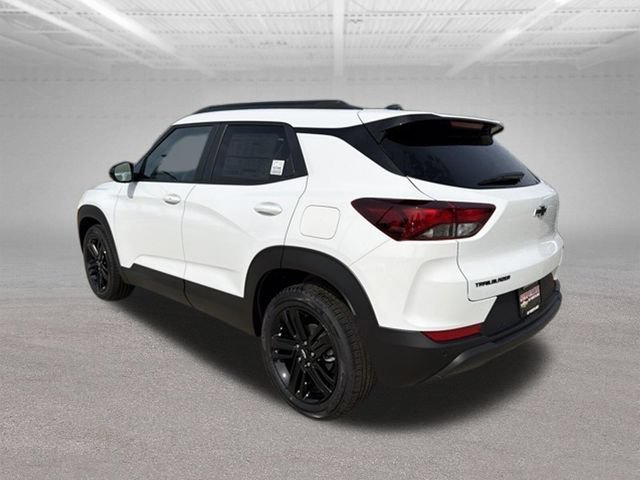 New 2026 Summit White Chevrolet LT image 6