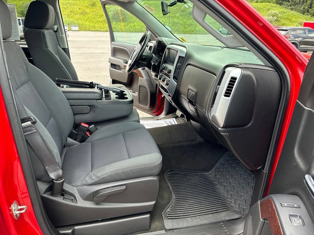 Used 2015 FIRE RED GMC SLE image 25