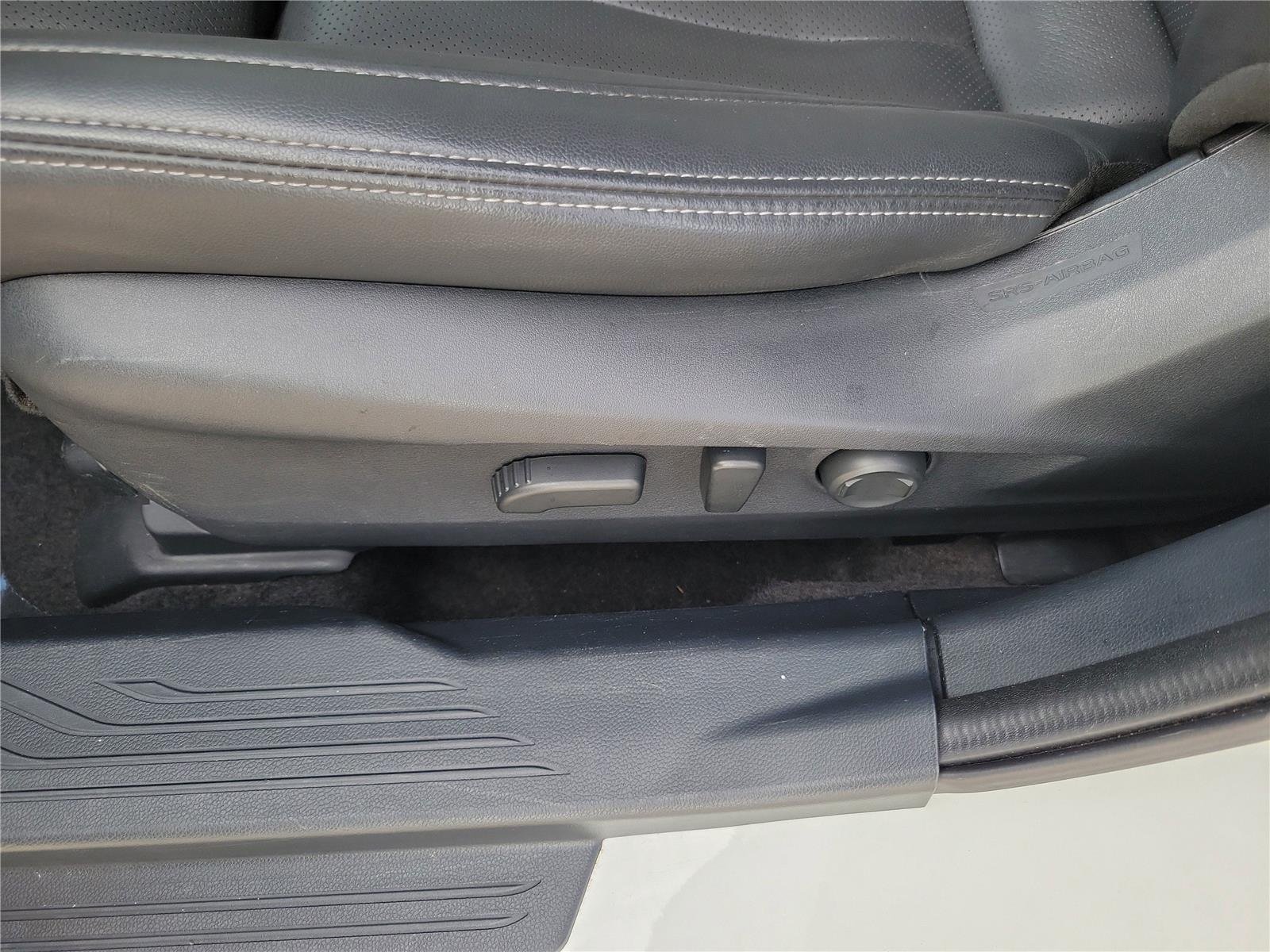 2021 Subaru Legacy Limited - Photo 14