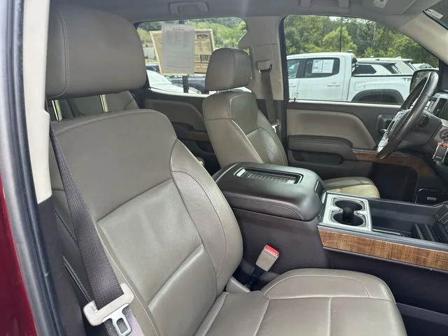 Used 2017 Red GMC SLT image 30