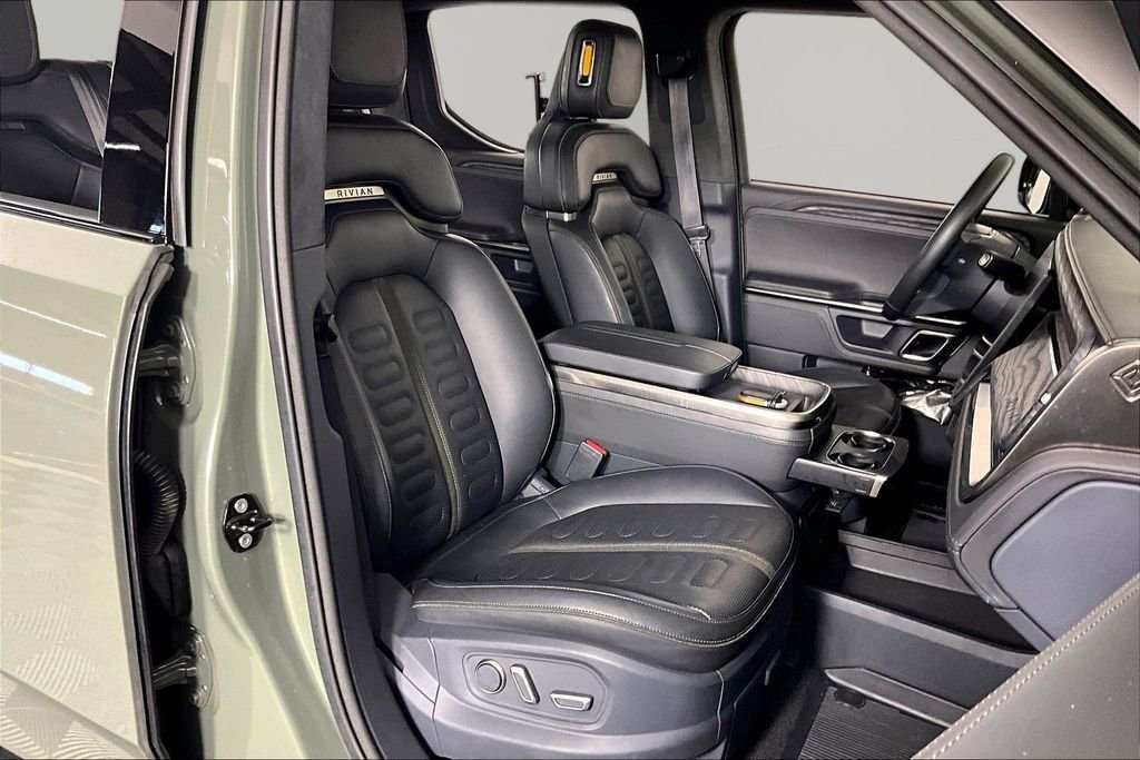 Used 2022 Green Rivian Launch Edition image 24