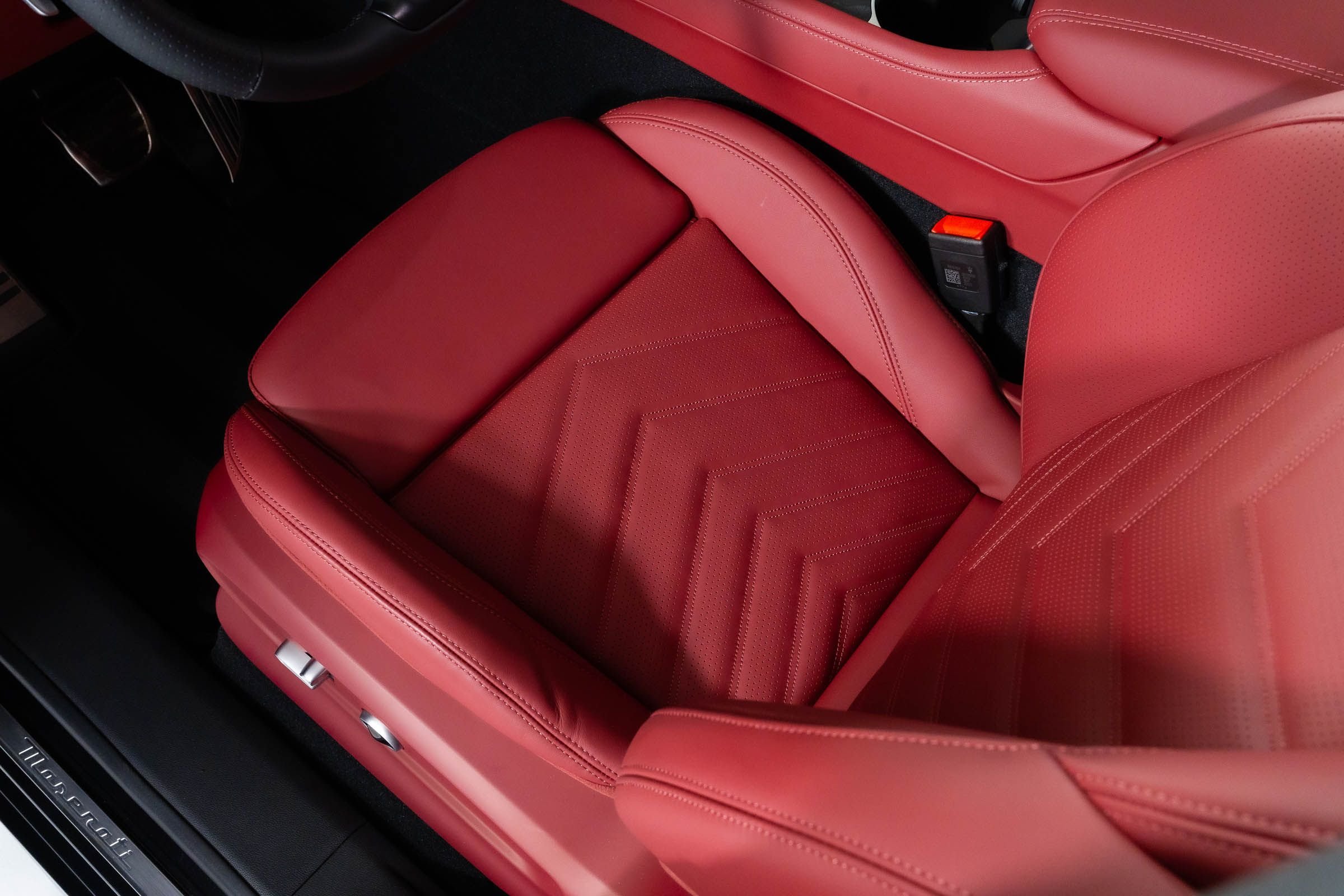 2026 Maserati Grecale Modena V6 - Photo 38