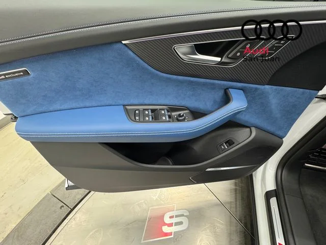New 2026 White Audi 4.0T Prestige image 33