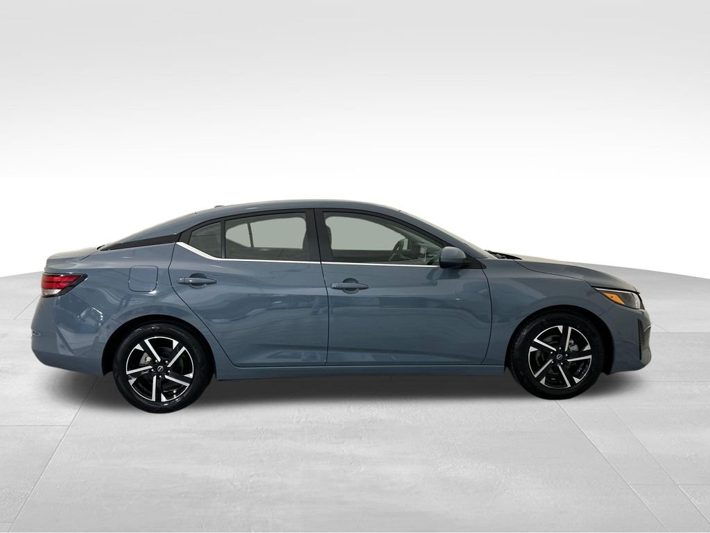 Used 2024 Gray Nissan SV image 7