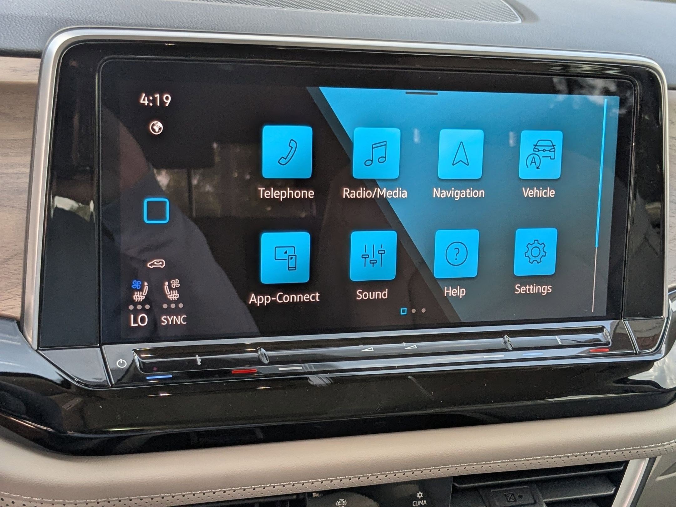 New 2026 Avocado Green Pearl Volkswagen 2.0T SE w/Technology image 13