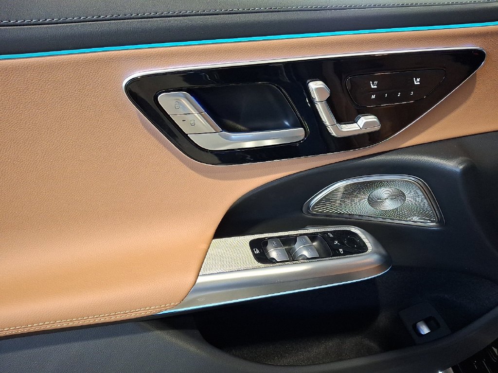 New 2027 Nautical Blue Metallic Mercedes-Benz E 350 image 7