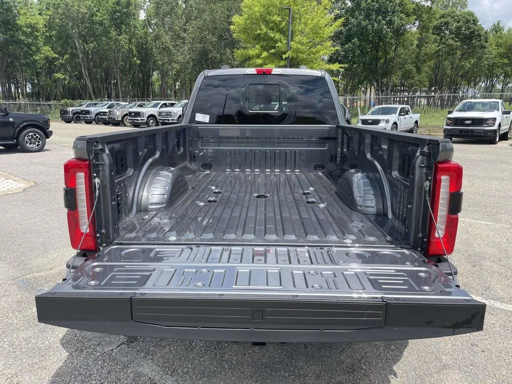 New 2026 Carbonized Gray Metallic Ford F-350® Lariat® image 10