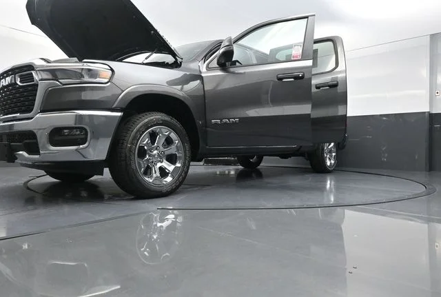 New 2026 Granite Crystal Metallic Clearcoat RAM Big Horn/Lone Star image 34