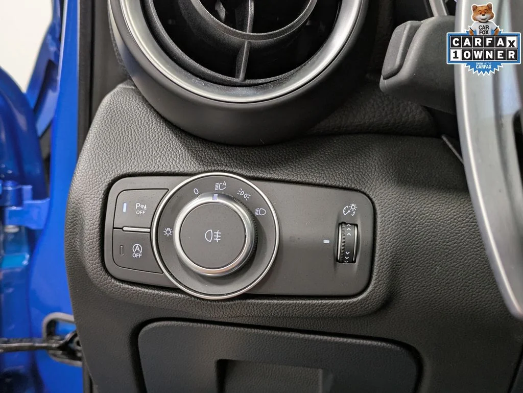 Used 2023 Blue Alfa Romeo Veloce image 21