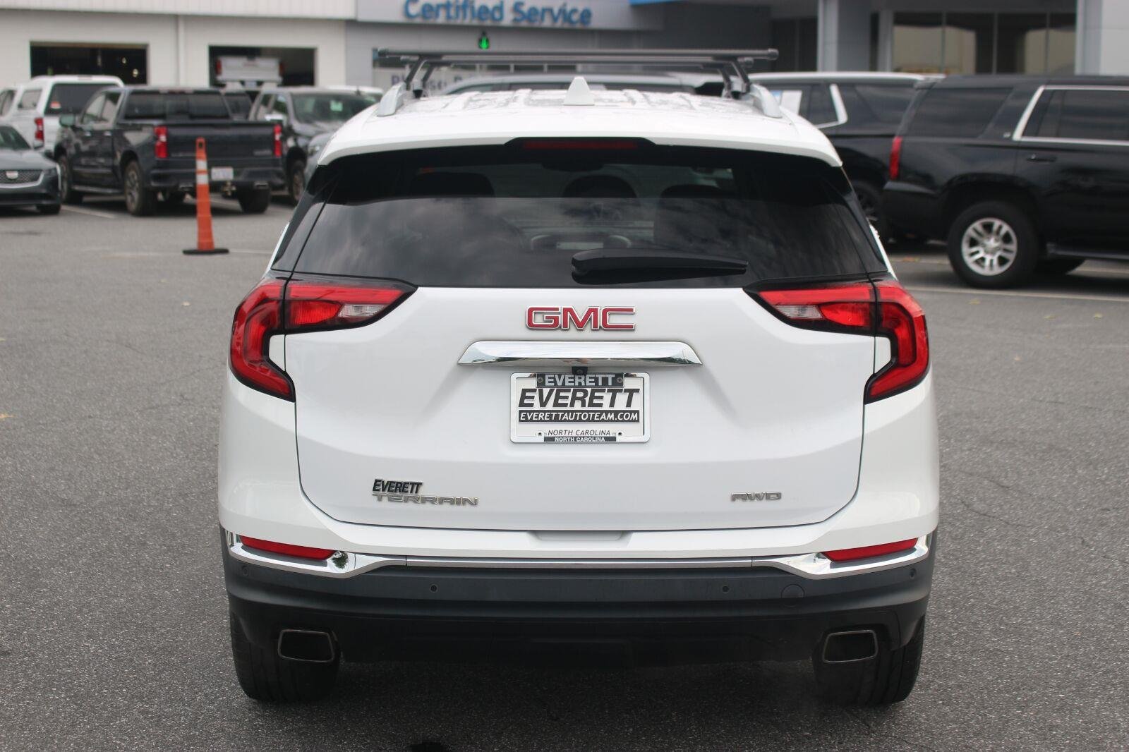 Used 2020 SUMMIT WHITE GMC SLT image 6