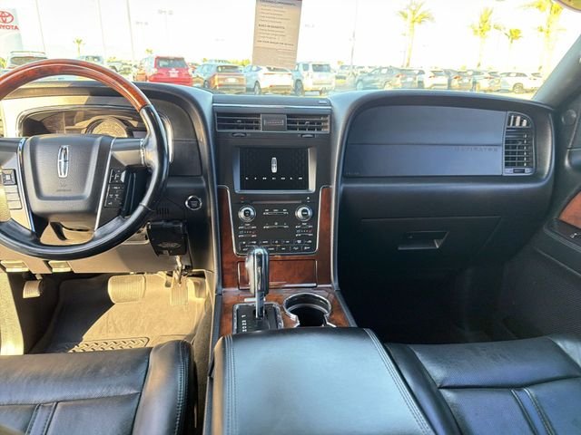 2016 Lincoln Navigator Select - Photo 14