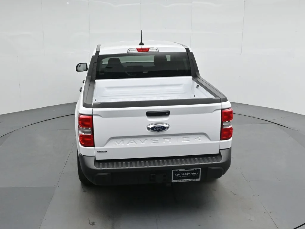 Certified Used 2023 White Ford XLT image 37