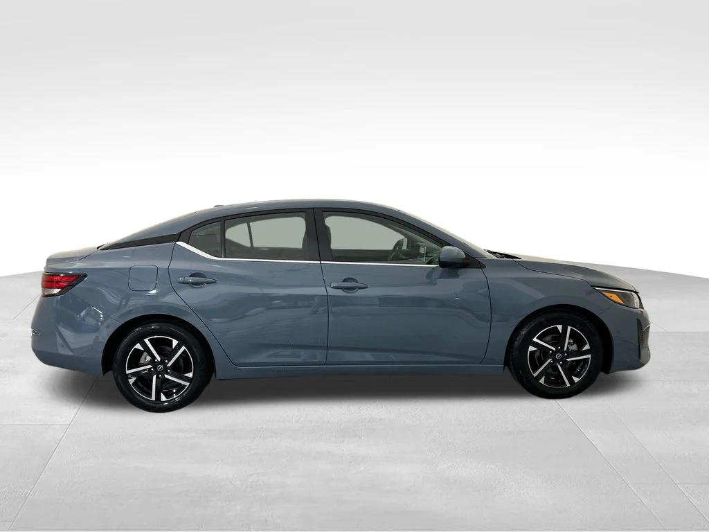 Used 2024 Gray Nissan SV image 7